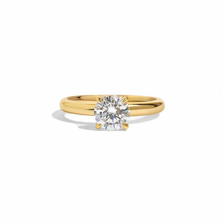 Rund Solitaire Ring för wholesale av Sami Jewels