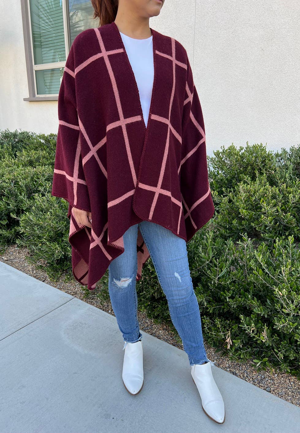 Justin & Taylor - Wholesale Kimono - Women's - Shiver | Plaid Kimono Two-Toned Fall & Winter Shawl3