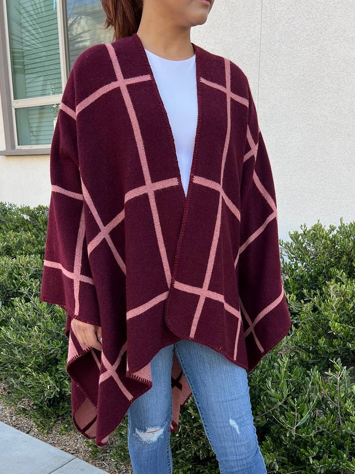 Justin & Taylor – wholesale Kimono – Women's – Shiver | Plaid Kimono Two-Toned Fall & Winter Shawl3