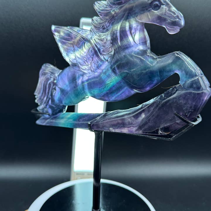 The 7 Directions - Wholesale Spiritual Stone/Crystal - Exquisite Rainbow fluorite Flying horse Pegasus H20814