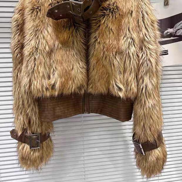 Productseeker – wholesale Fur/faux fur coat – Women's – JK265 2025 Winter Faux Fur and Leather Patchwork Short Coat13