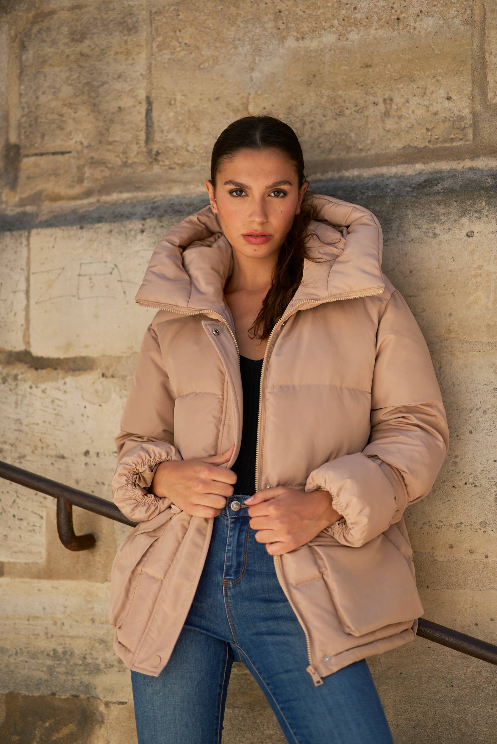 Attentif Paris - Venta al por mayor Parka - Mujer - Parka corta oversize con lazos16