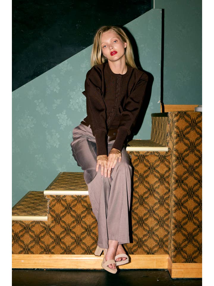 RIVIR - Wholesale Pants - Women's - Sculpted Slit Trouser Elegance7