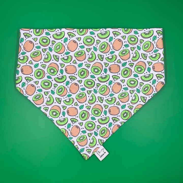 Bandana Slice of Kiwi pour la vente par Luca and B