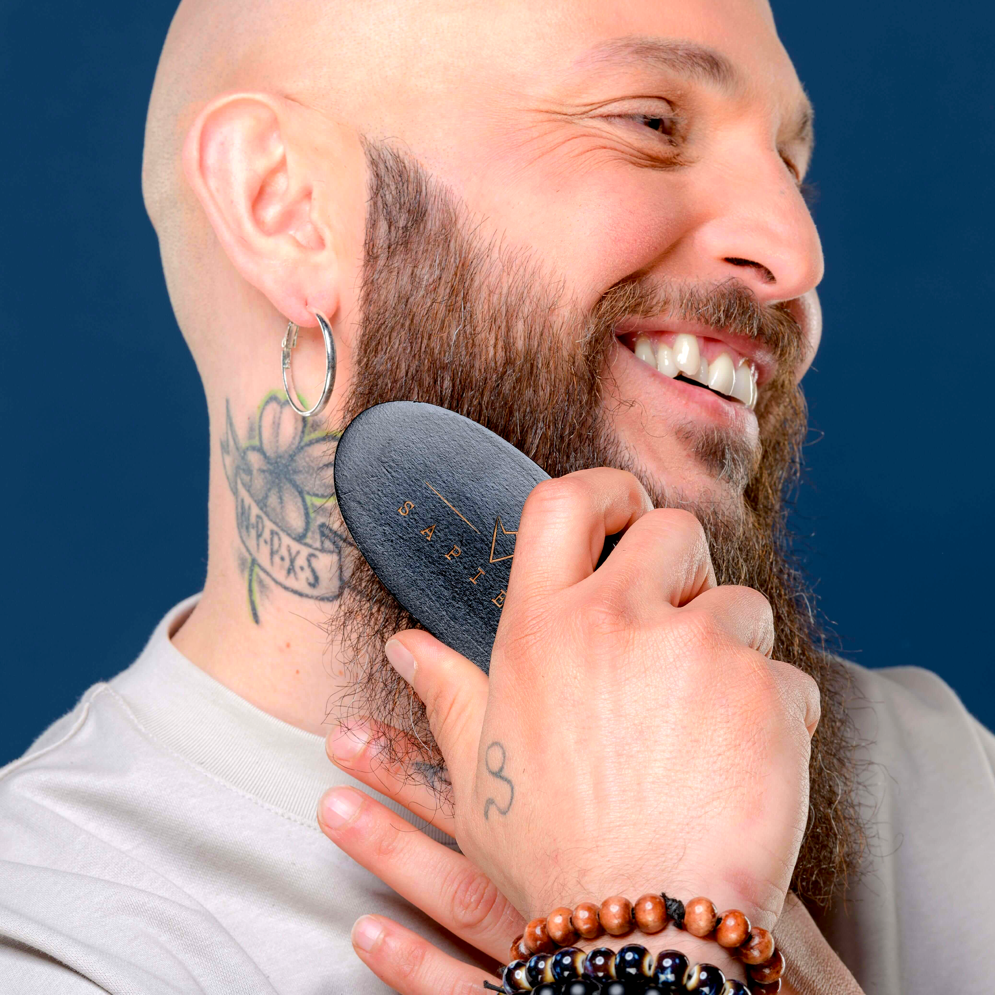 Sapiens. - Wholesale Beard Brush/Comb - Cherry Wood x Boar Silk Beard Brush2