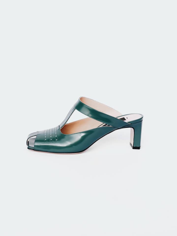 Marianna Cerignola for engroshandel hos Traffico