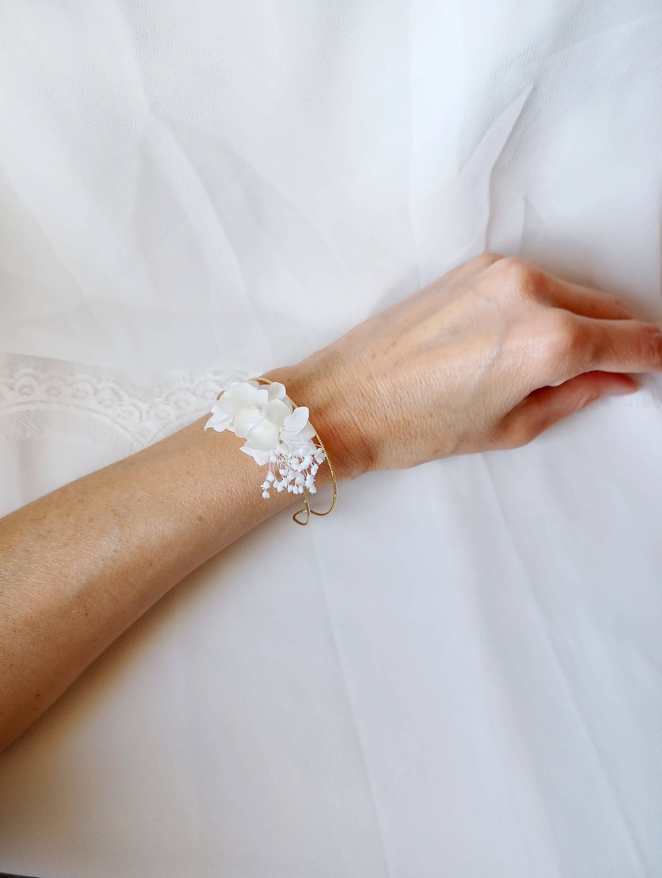 L'atelier du 6 - Wholesale Charm/Dangle Bracelet - Ania- White Flower Wedding Bracelet- Double Cuff6