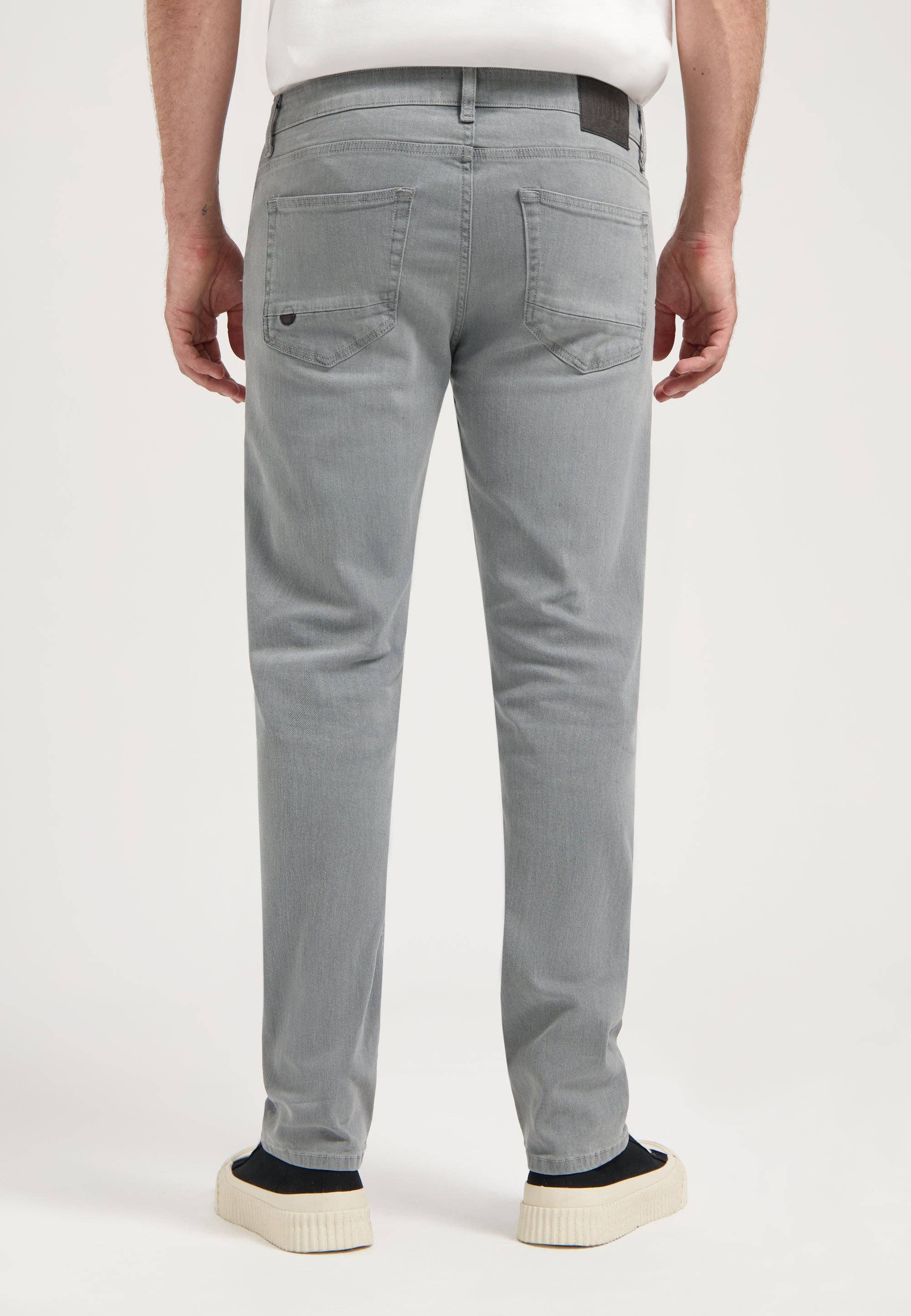 MUD Jeans International B.V - Wholesale Jeans - Men's - Bryce Mid Straight - Light Grey2