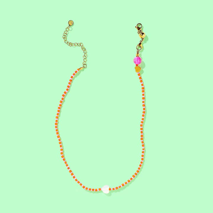 Perlenkette - Rot + Rosa mit großem weißen Herz - Simone für den Großhandel von Taylor Elliott Designs