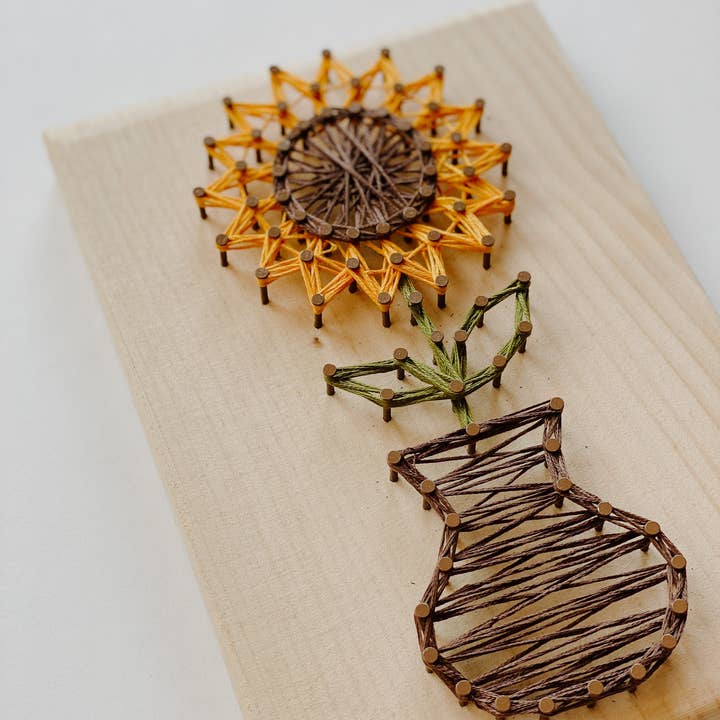 Knot Really Art - Wholesale DIY Craft Kit - Sunflower DIY String Art Kit2