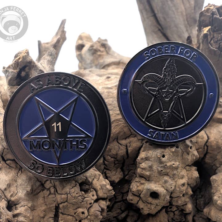 SOBRIO POR SATANÁS FICHA DE SOBRIEDAD - 11 MESES para venta al por mayor de Ninja Ferret Art