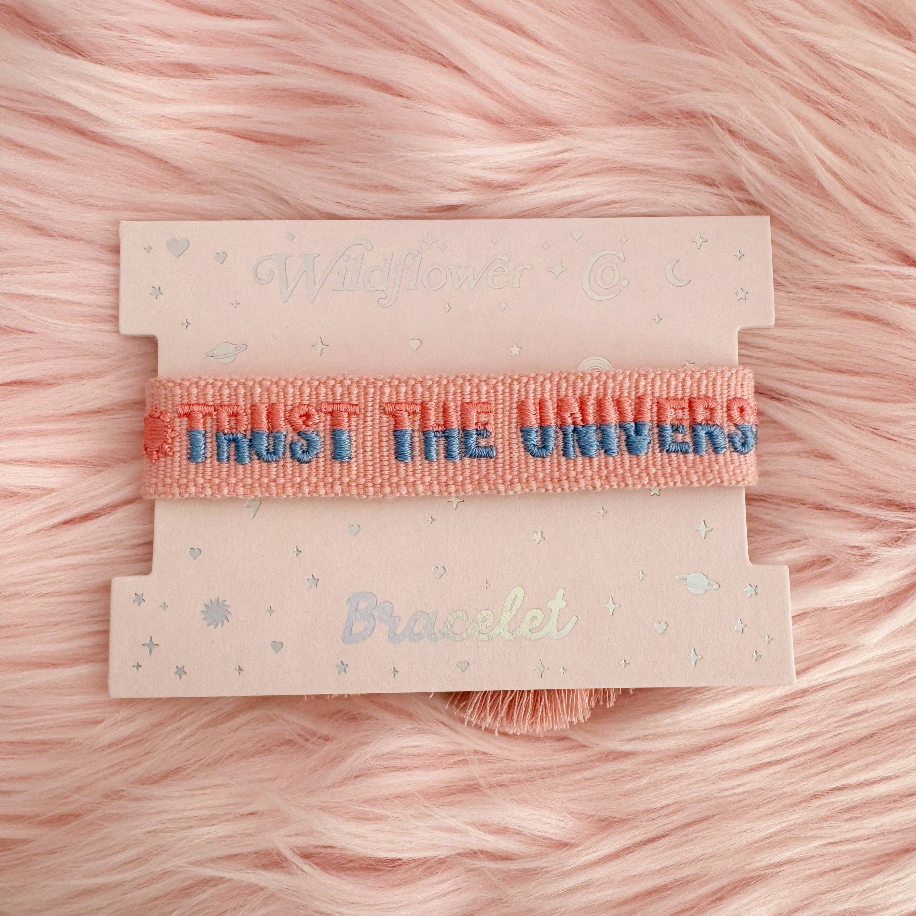 Wildflower + Co. – wholesale Vävt/flätat armband – Broderade vänskapsarmband i färgglada mönster8