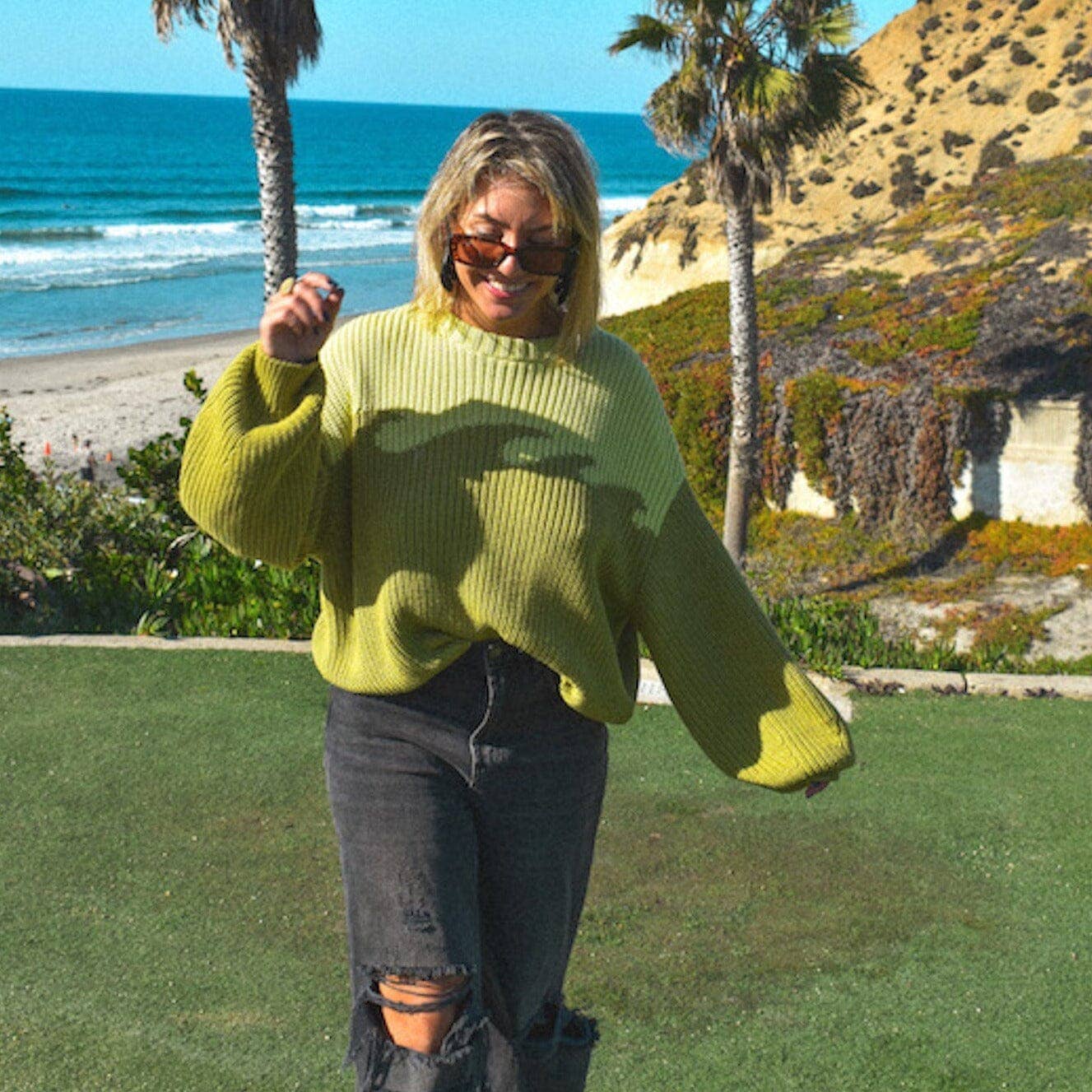 Wavey | Sunglasses - Wholesale Sunglasses - Women's - Scorpion Tortoise Brown Women's Sunglasses6