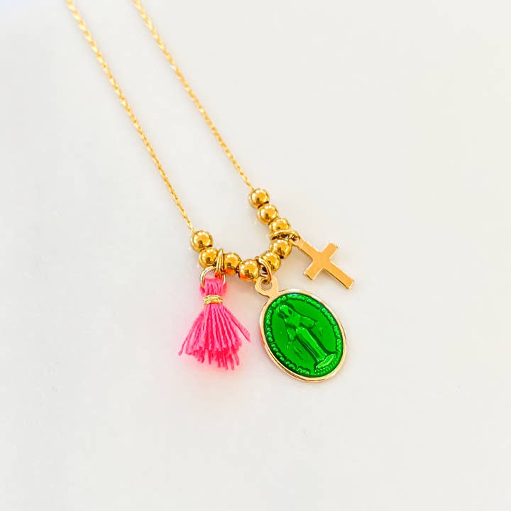 Collier Rainbow Mary Médailles précieuses Vert pour la vente par LITCHI