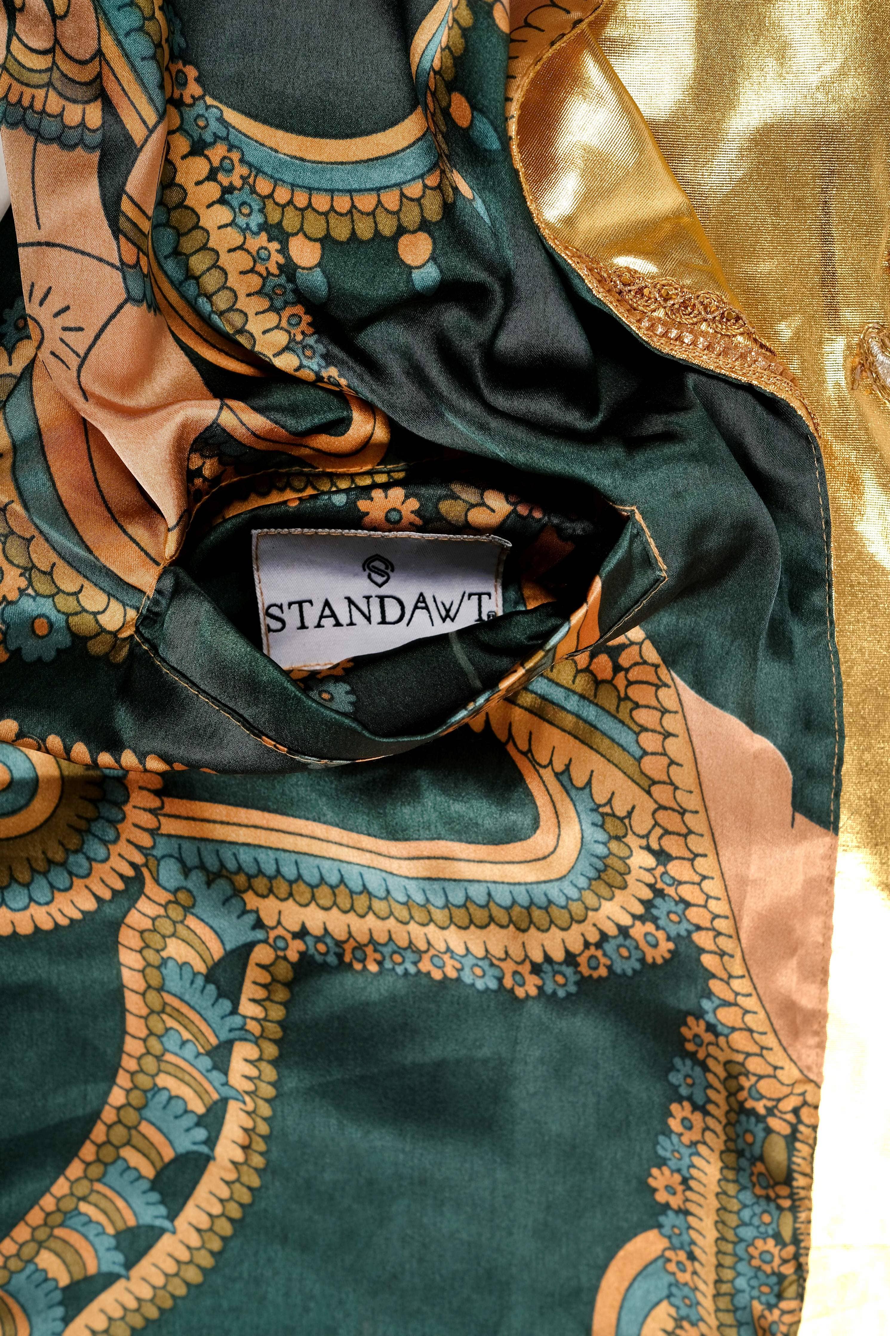 StandAwt - Wholesale Kimono - Women's - Sol Reversible Rave Kimono14