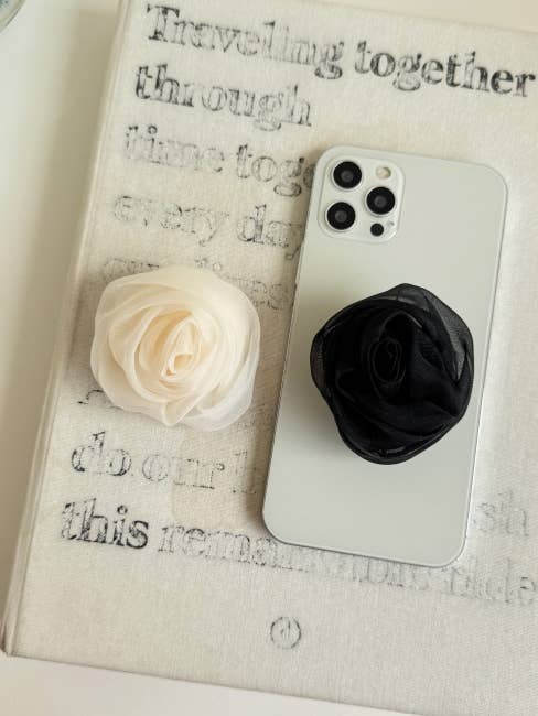MOND HAUS – wholesale Phone grip – Caliana Phone Grip | Sheer Satin Organza Fabric Rose Charm8