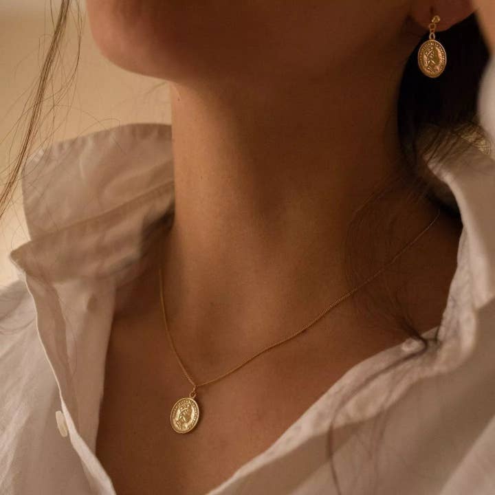 Chunky 18K Gold Lucky Penny Coin Medallion Necklace for wholesale on Faire