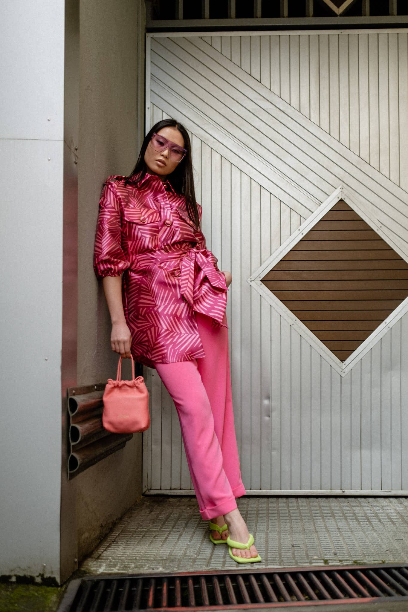 Cyrana – Großhandel Kleid – Damen – Vestido ZEN von Cyrana – Kleid im Retro-Stil aus recyceltem Polyester2