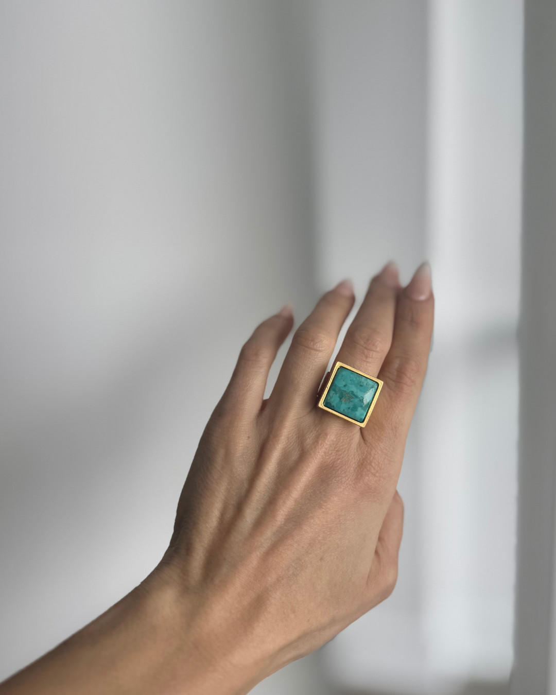 WILYMI Jewelry Co – Anel de cocktail/declaração por atacado – Anel Quadrado de 16mm em Turquesa | Banhado a Ouro 24K5