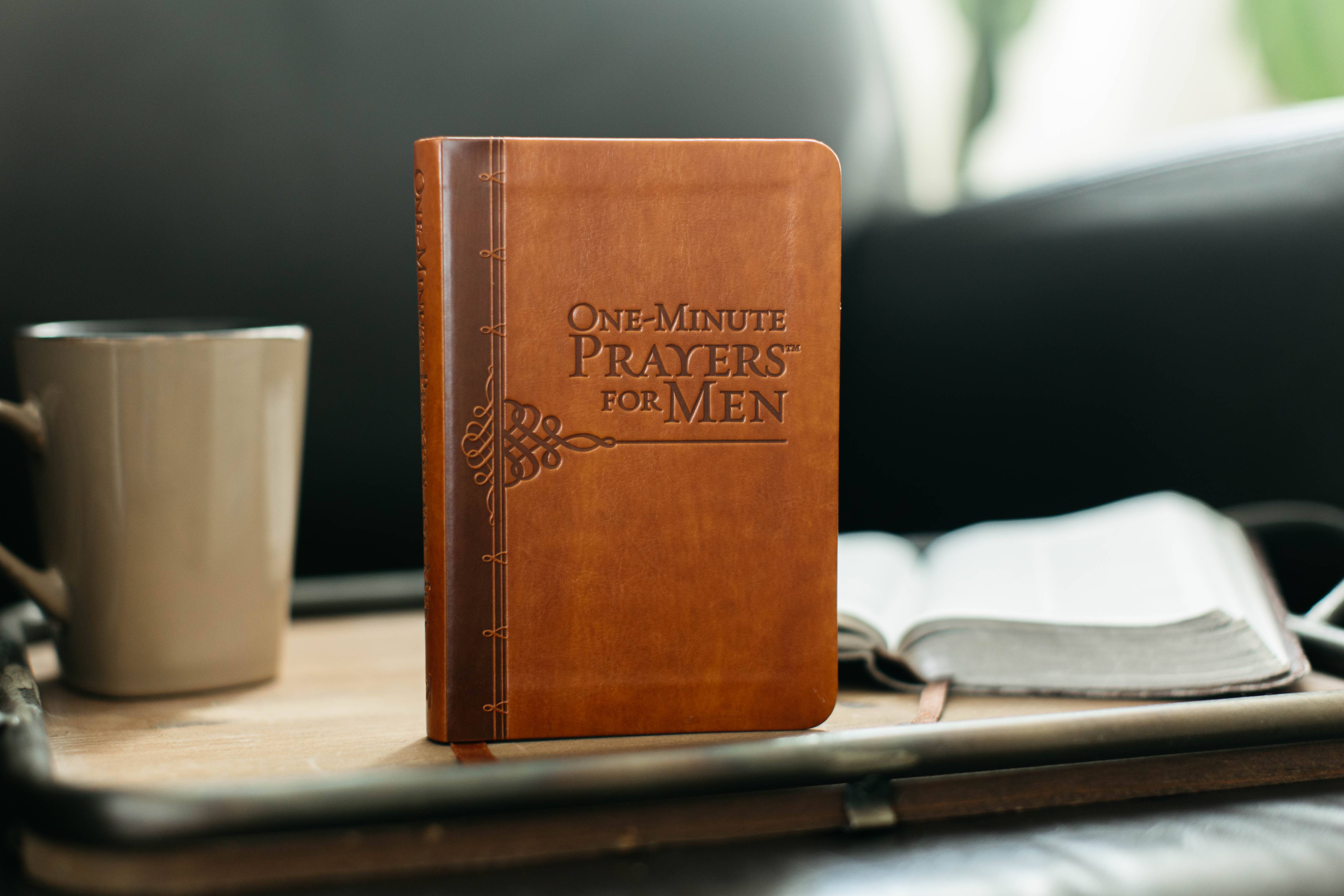 Harvest House Publishers Gift & Specialty Books - Wholesale Religion - One-Minute Prayers  for Men (Milano Softone)4