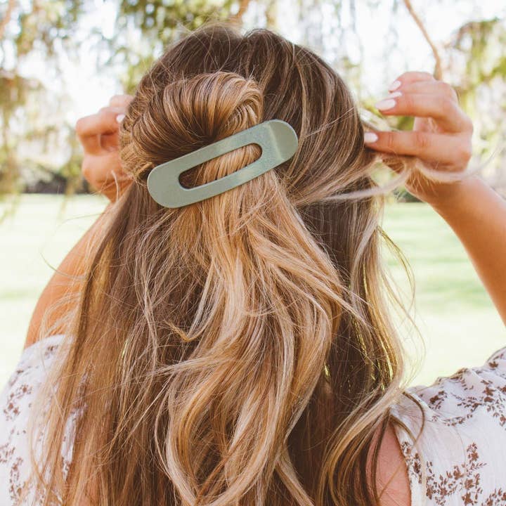 Shop Andi - Wholesale Hair Clip - Women's - Glossy Flat Claw Clip4