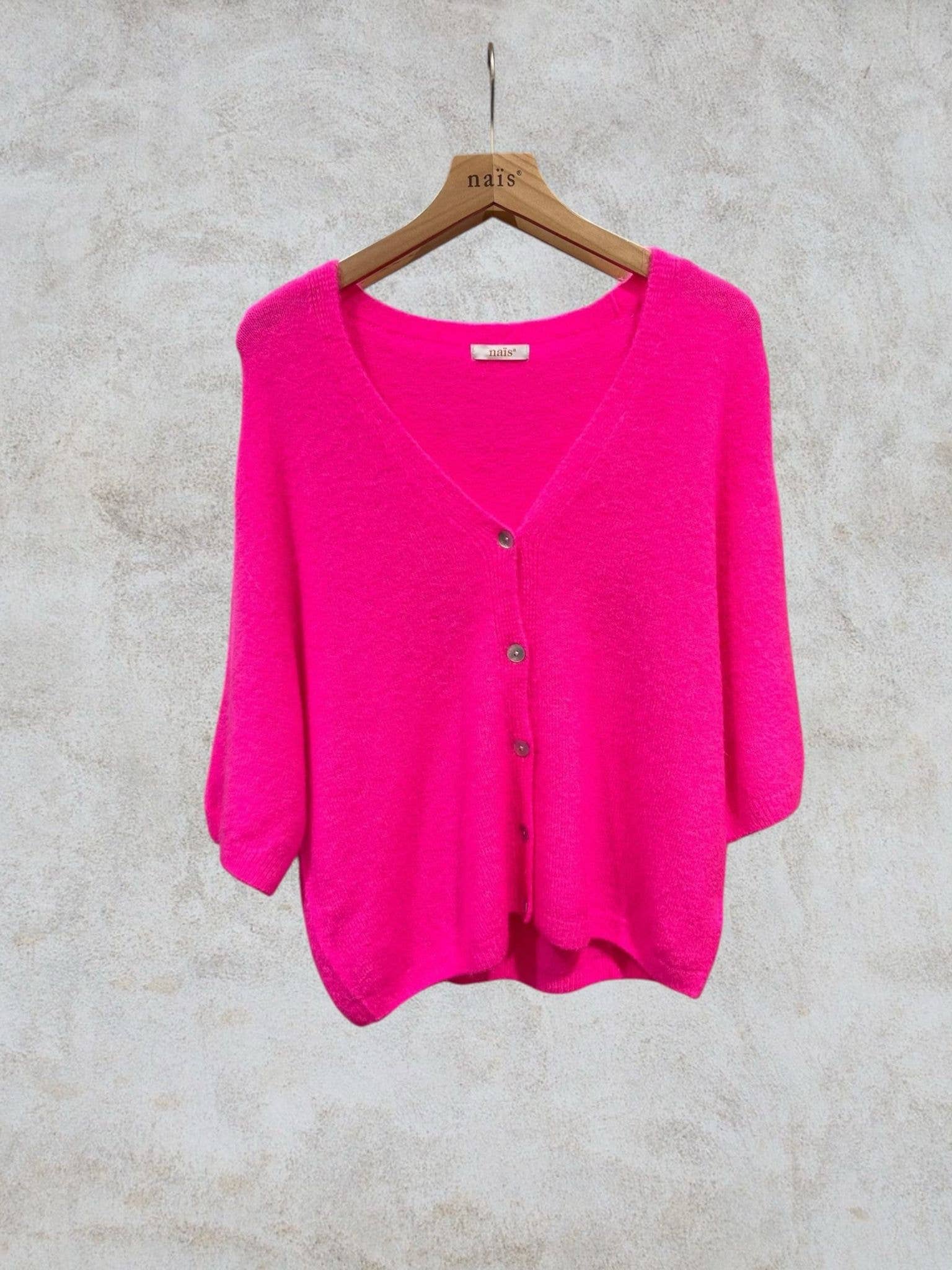 NAÏS PARIS - Wholesale Cardigan - Dames - V-hals cardigan met knopen en 3/4 mouwen van alpaca en wol11