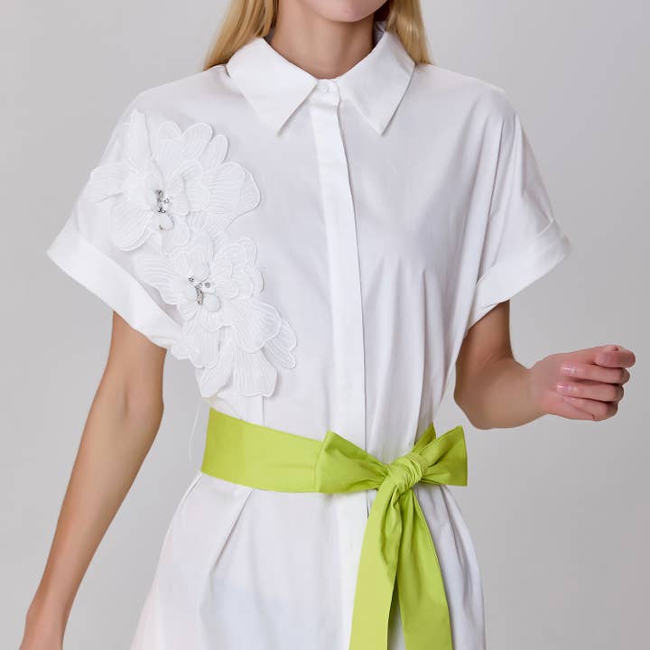 Blanco Vestido camisero minimalista con cinturón en contraste de venta al por mayor en Faire4