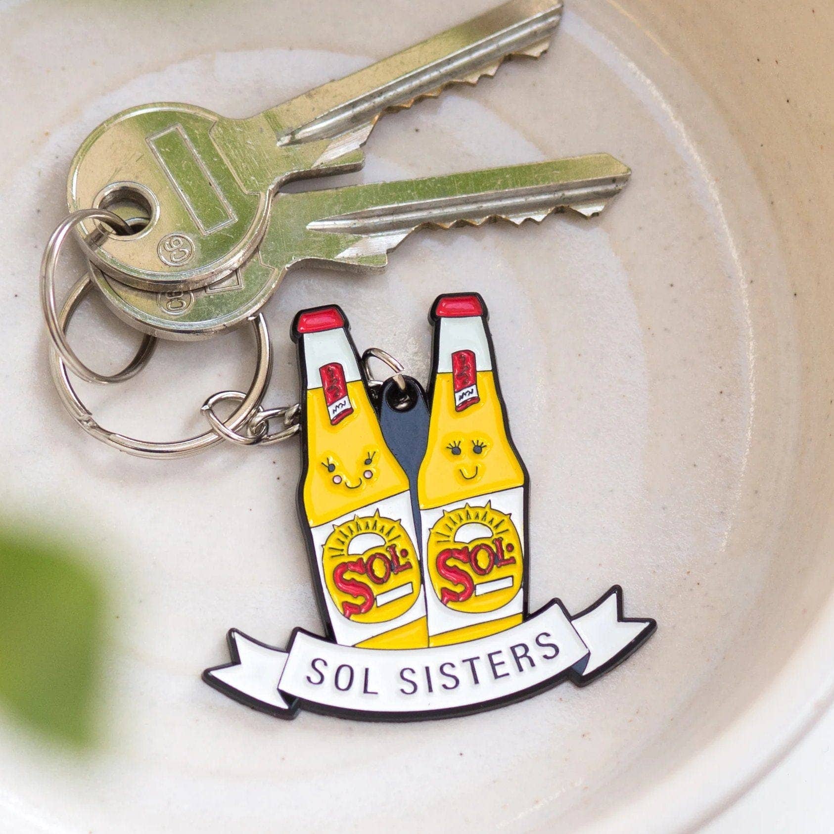 Of Life & Lemons – wholesale Keychain – Women's – 'Sol Sisters' Beer Keyring For Friend2