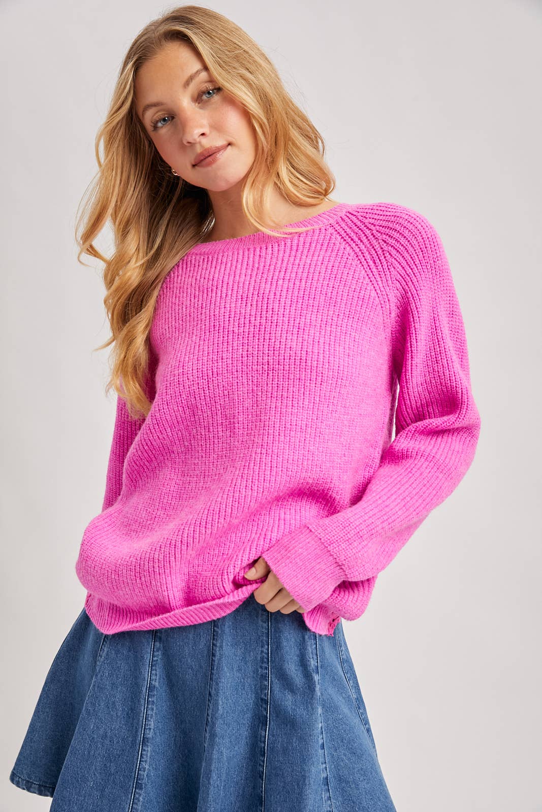 Bluivy - Wholesale Pullover-trui - Dames - Bluivy trui met gehaakte kant en kruispatroon aan de achterkant13