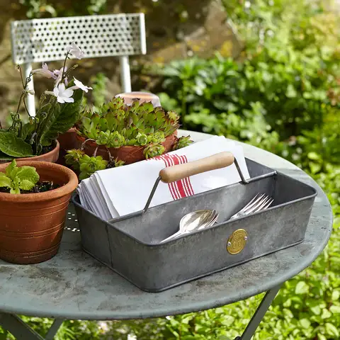 Burgon and Ball – wholesale Garden tool – Sophie Conran - Galvanized Trug4