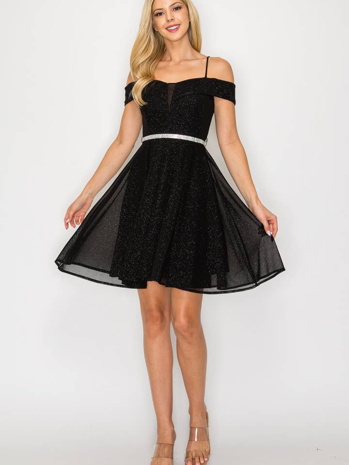 6797 (Axelbandslös Spaghetti Strass Brudbälte) för wholesale av ARA USA