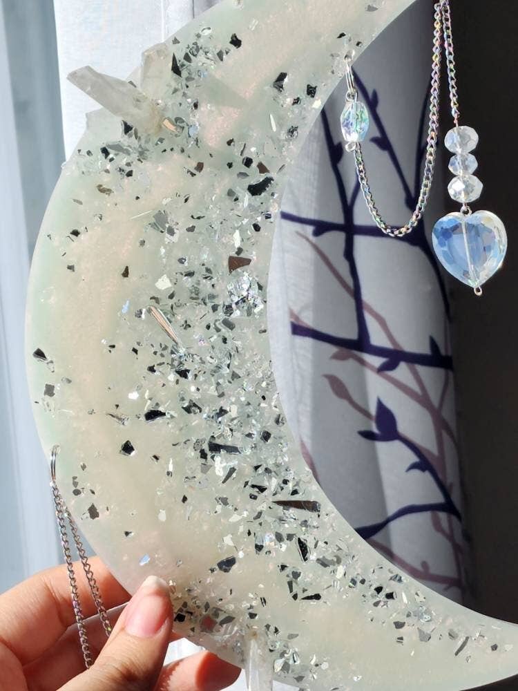 Grey Stone boutique - Wholesale Suncatcher - Pearl Moon Quartz Crystal Suncatcher: Rainbow Room Decor6