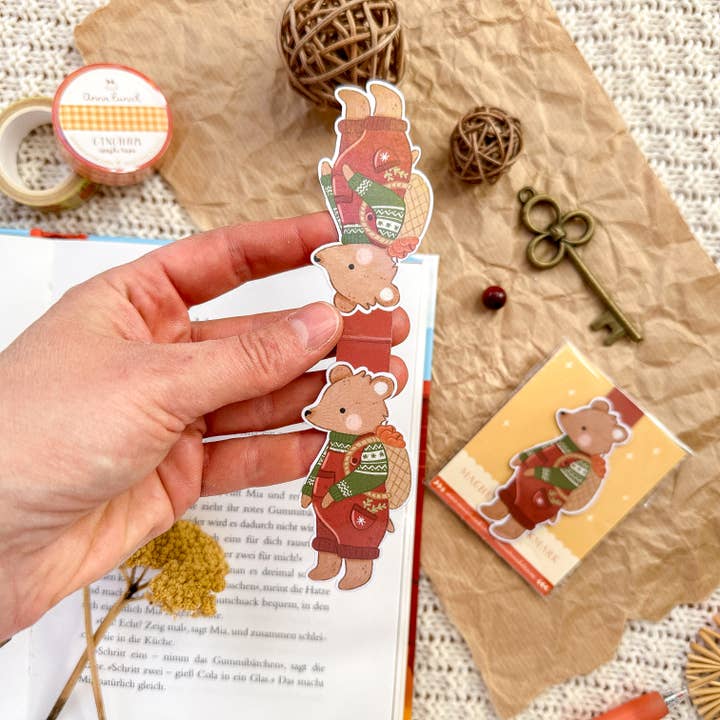 annalunakdraws - Wholesale Bookmark - Magnetic Bookmark - Forager Winter Bear8