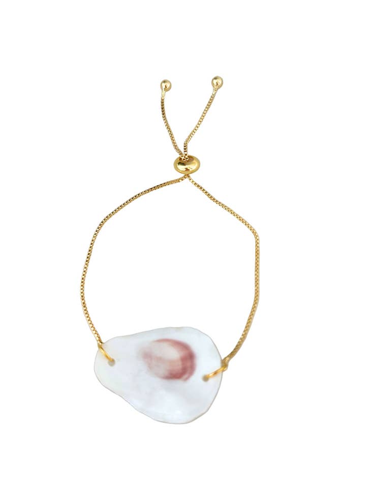 Bracelets Bolo en Coquillage Doré pour la vente par Island Oyster Co