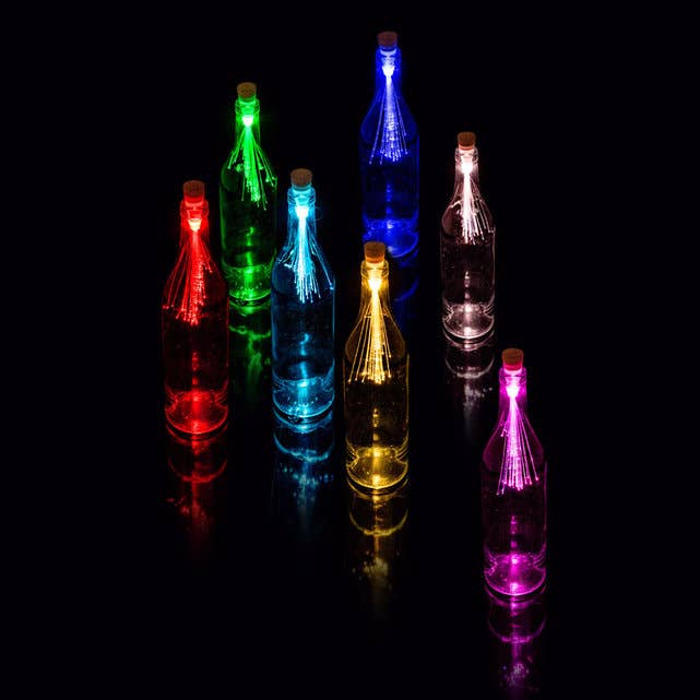 SUCK UK Ltd - USA - Wholesale String Lights - USB Rechargeable Fibre Optic Bottle Light5