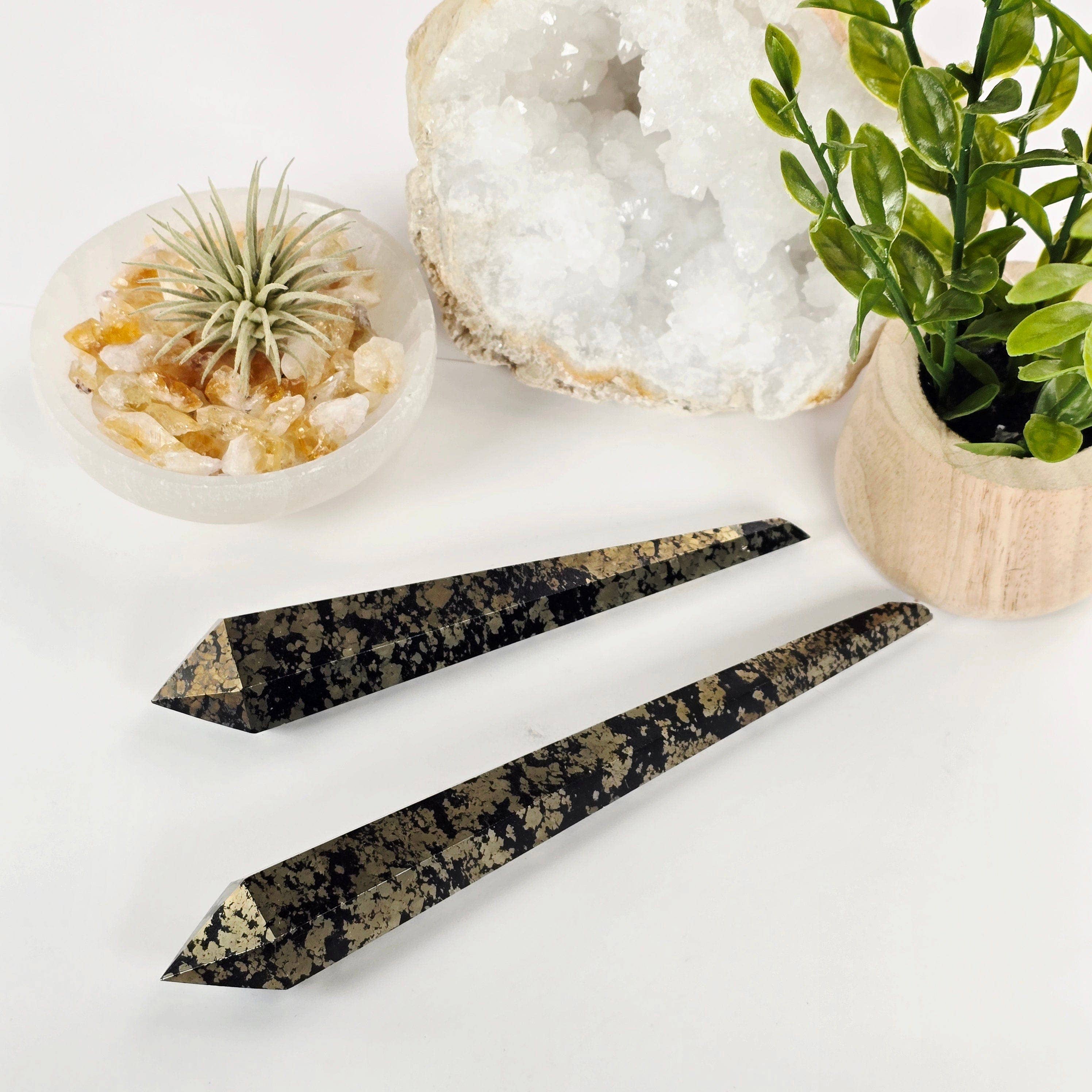 Rock Paradise - Wholesale Spiritual Stone/Crystal - Pyrite Crystal Wand - You Choose #22