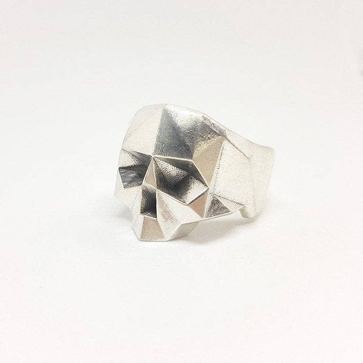 Xtellar – wholesale Cocktail/Statement Ring – Silverring med fasetterat dödskallemotiv (S, M)2