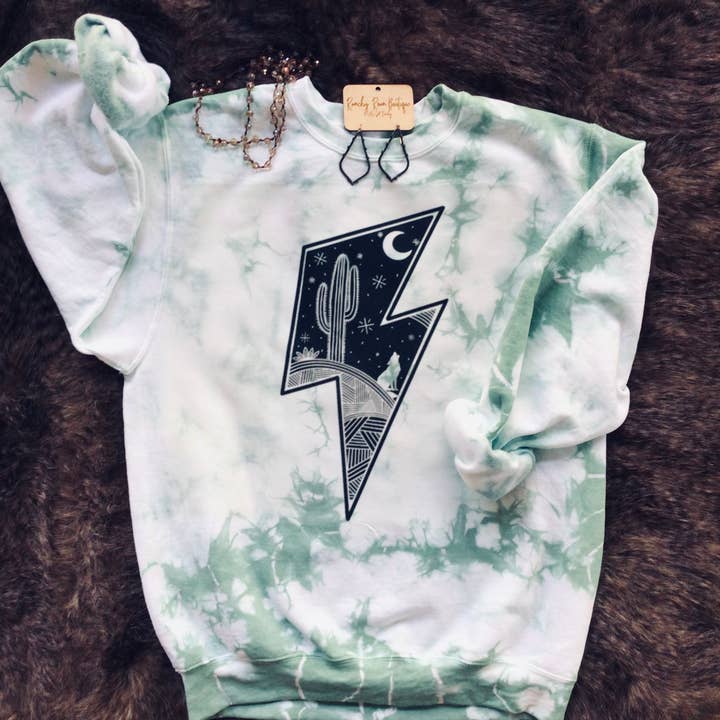 Sweatshirt éclair du désert pour la vente par Ranchy Roan Boutique