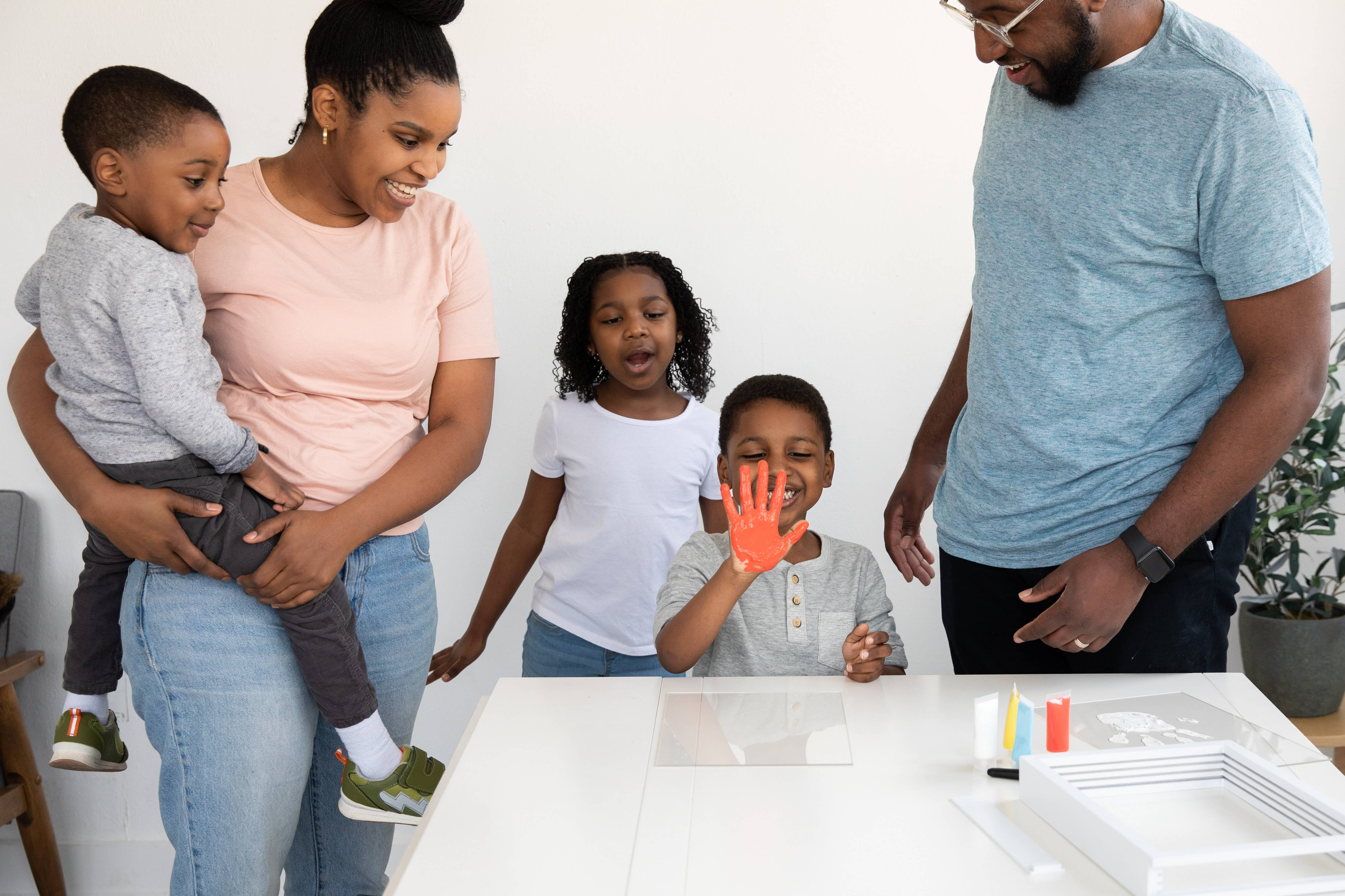 Pearhead - Wholesale Hand & Footprint Kit - Kids & Baby - Clear Family Print Frame and Paint Kit5