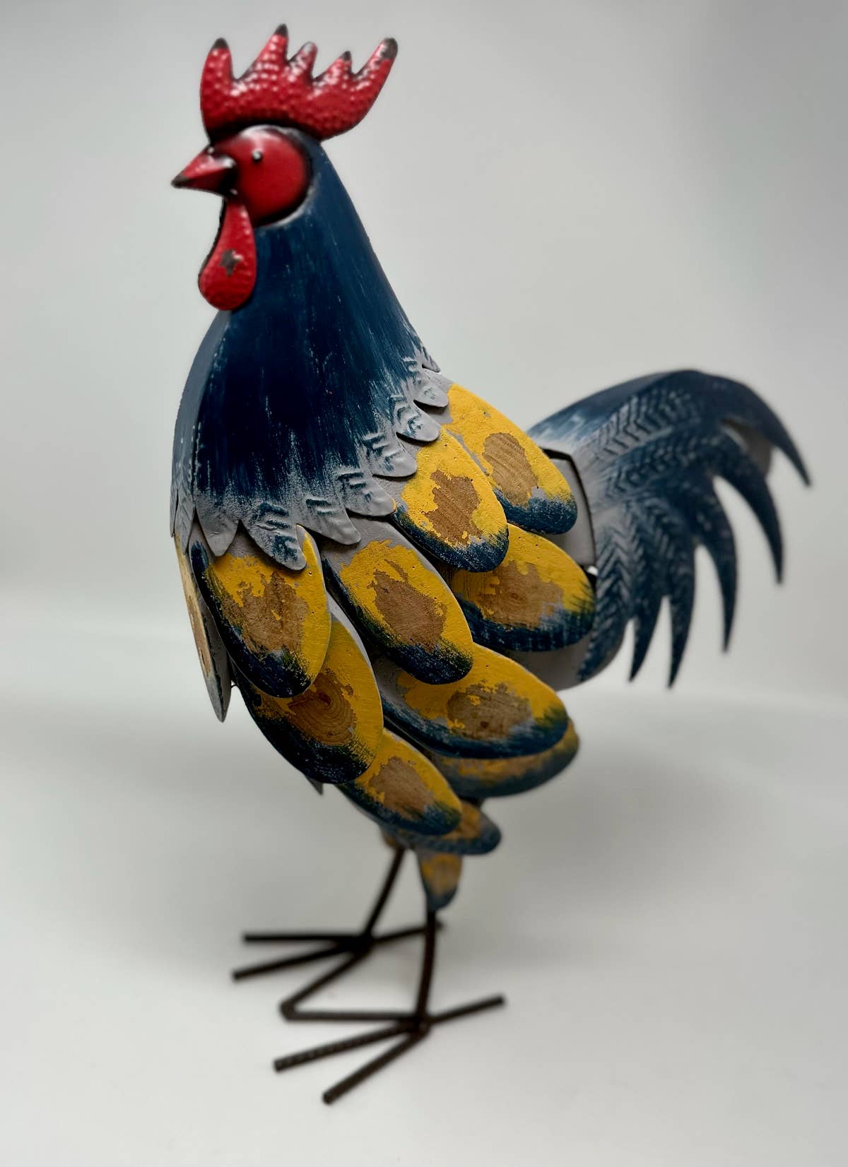 Drew Derose Design - Wholesale Decorative Figurine - Wood Chipped Rooster Figurine – Rustic Farmhouse Décor2