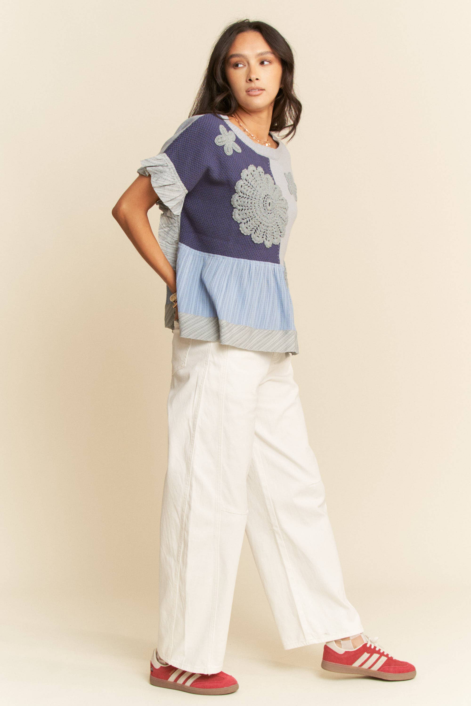 Davi & Dani – wholesale Knit top – Women's – SWEATER TEXTURED FABRIC RUFFLE DETAIL TOP11