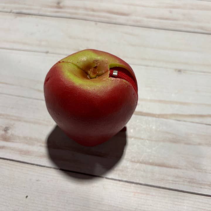 Viva Greetings - Wholesale Gag Gift/Novelty Gift - Gag Gift Coin Purse Apple4