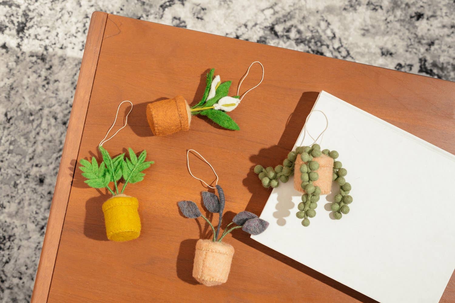 Global Goods Partners - Vente Objets de décoration - Signes astrologiques ornement végétal avec carte7