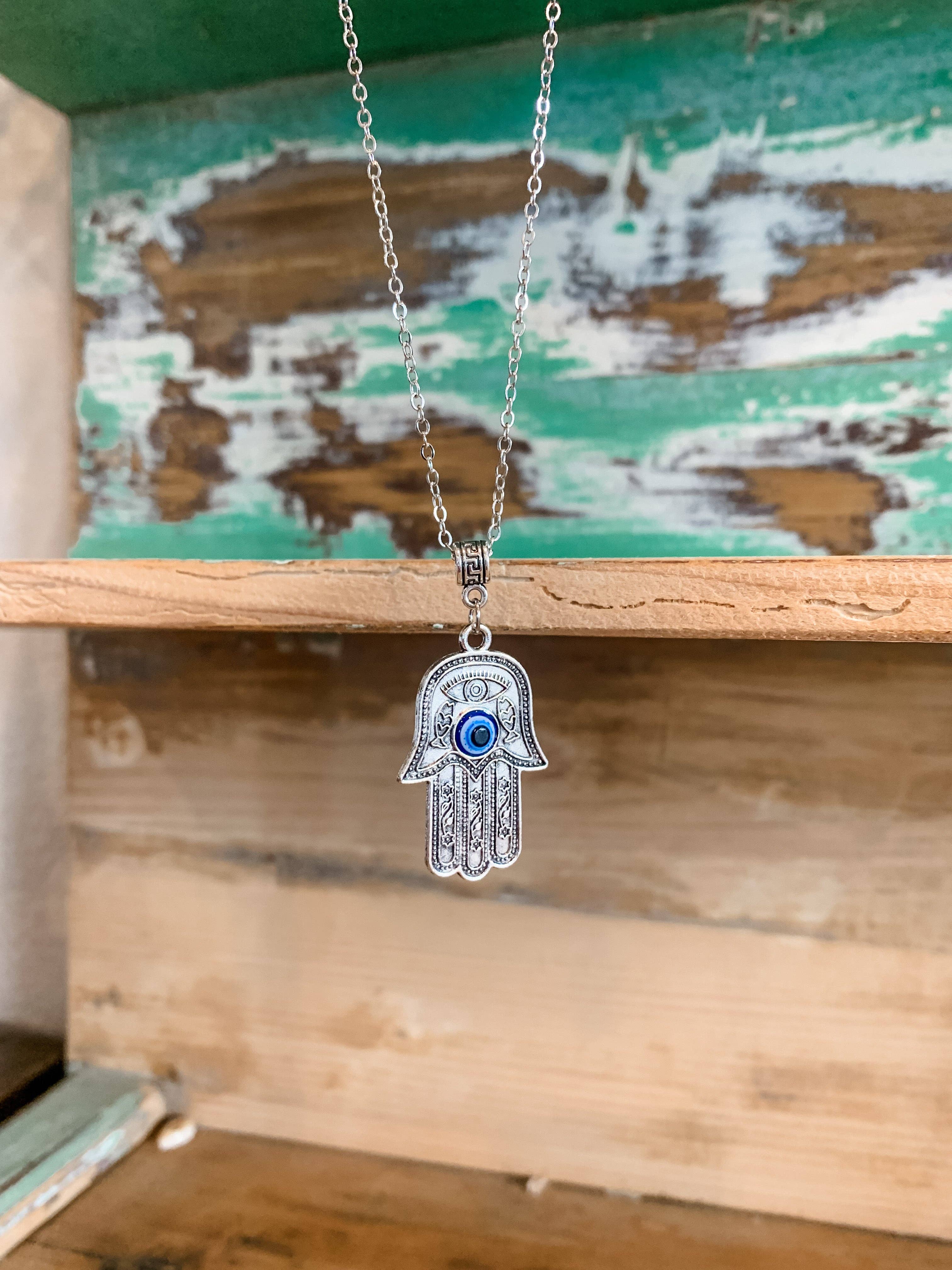 Liv Rocks - Wholesale Pendant/Charm Necklace - Hamsa Hand Evil Eye Necklace | Moon Pendant Necklace3