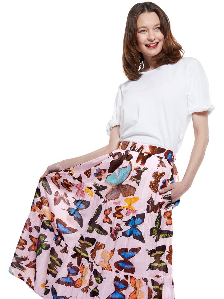 Jupe Woodstock en rose avec papillons pour la vente par Dizzy-Lizzie