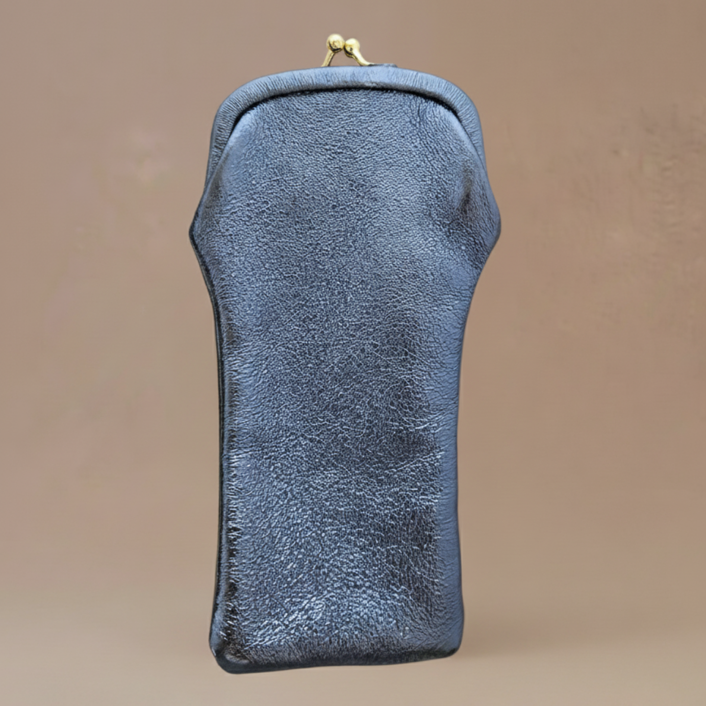 Royal marais – wholesale Fodral för glasögon och solglasögon - Dam – Glasögonfodral i läder med blommigt tyg och retroplatta15