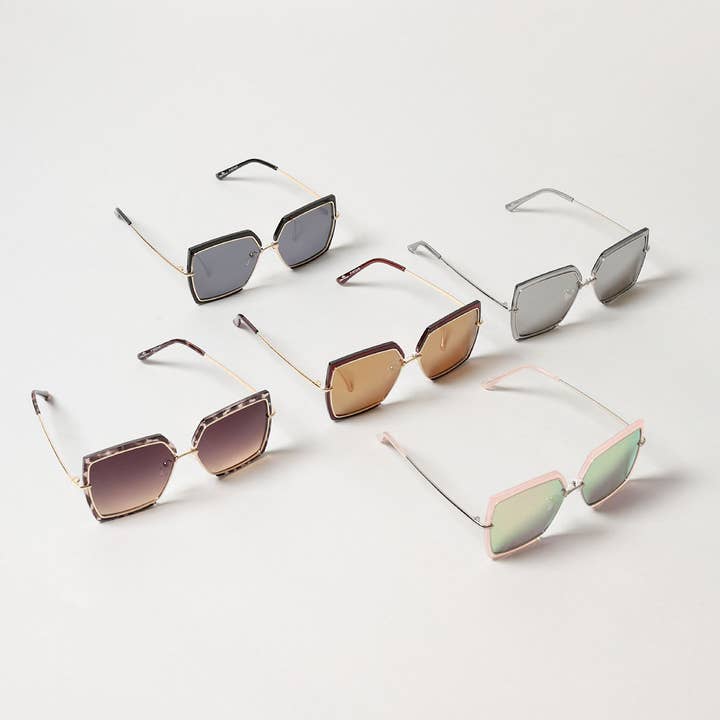 ASSORTED COLOR Women's Oversized Square Mirrored Sunglasses for wholesale on Faire4