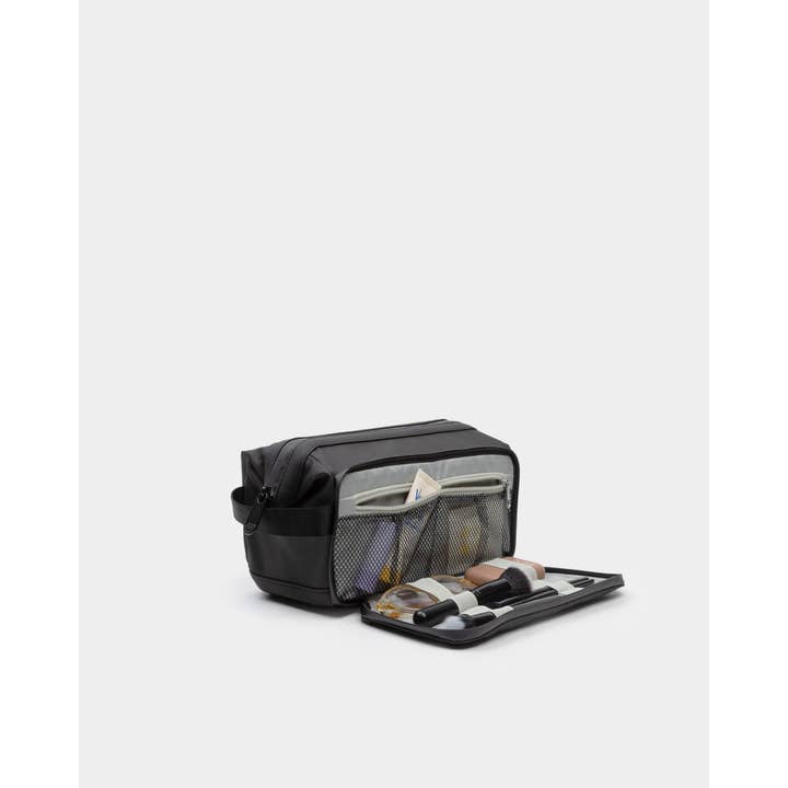 Portland Gear - Wholesale Toiletry Bag - Unisex - Cascade Kit1
