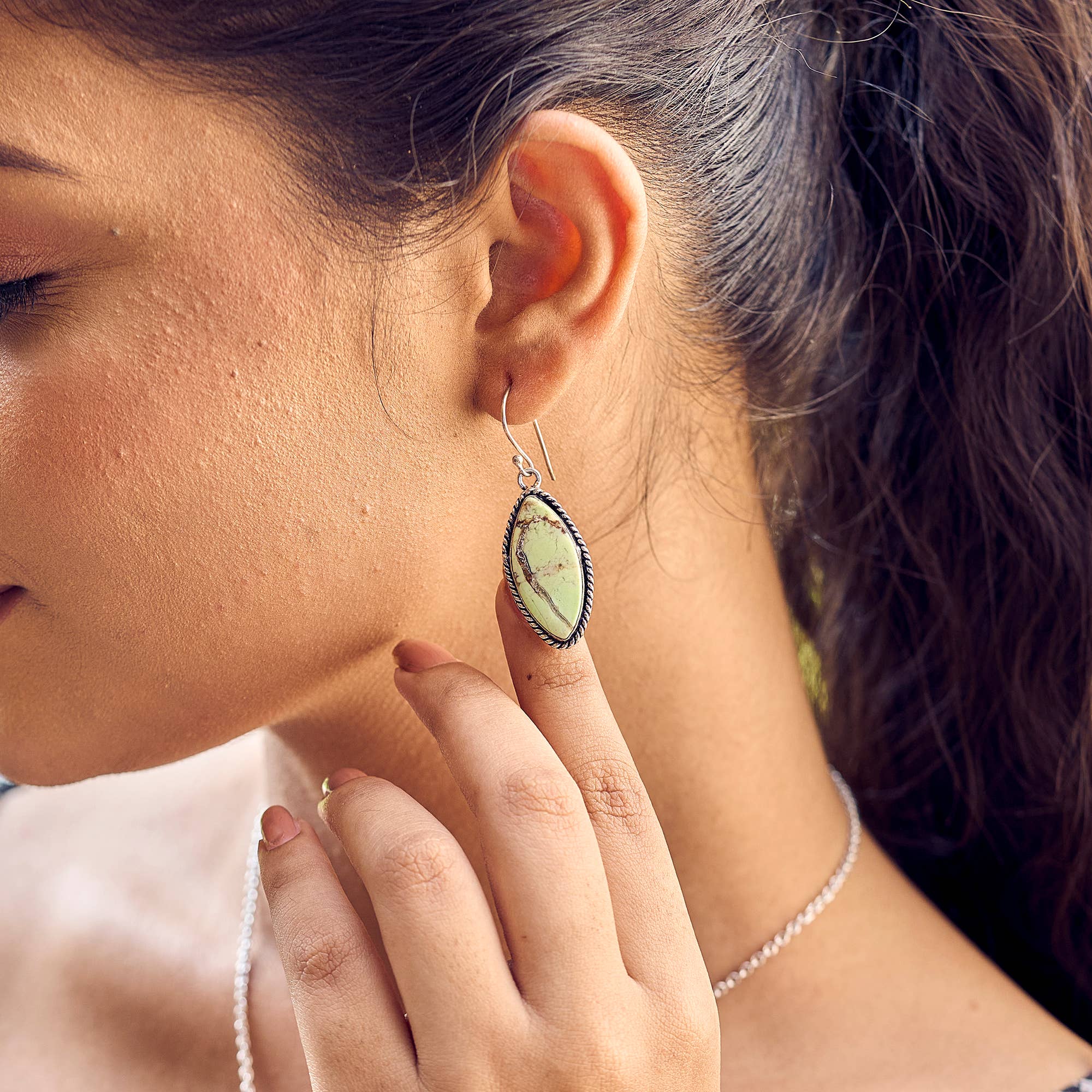 Anju Jewelry - Venta al por mayor Pendientes colgantes - Pendientes de Piedra Semipreciosa Hechos a Mano - Crisoprasa Limón4