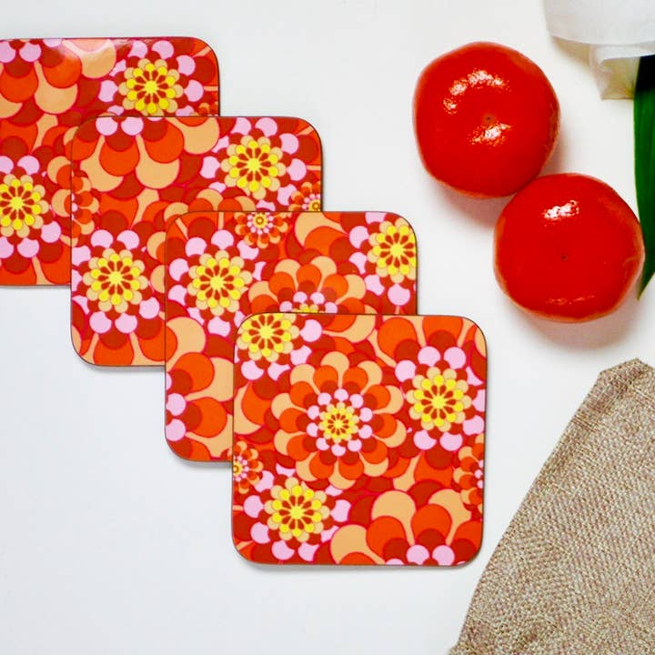 Orangener Untersetzer im Retro-Design für den Großhandel von Kitsch Republic